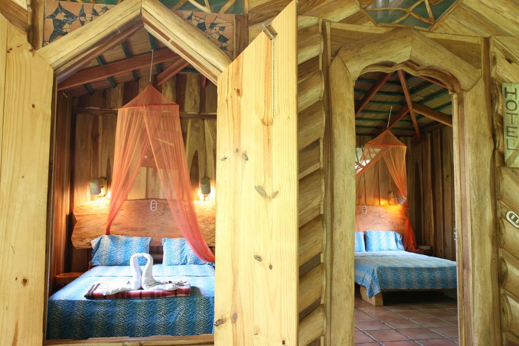 Puerto Viejo de Talamanca Hotel La Costa De Papito מראה חיצוני תמונה