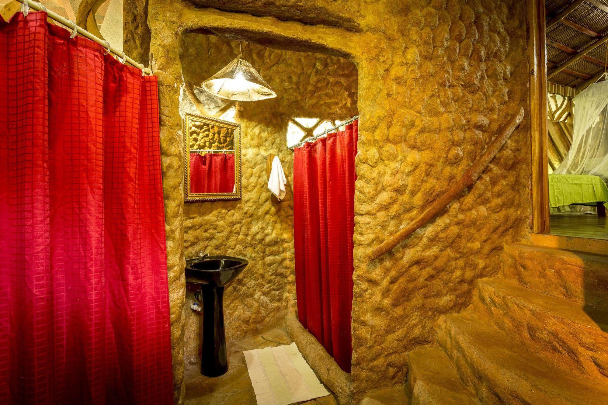Puerto Viejo de Talamanca Hotel La Costa De Papito מראה חיצוני תמונה